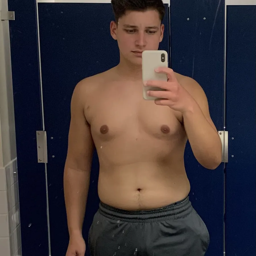 Anthony before running, around 215 pounds, mirror photo